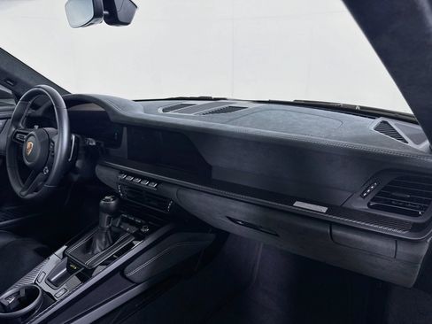 Certified 2025 Porsche 911 GT3 RWD image 24
