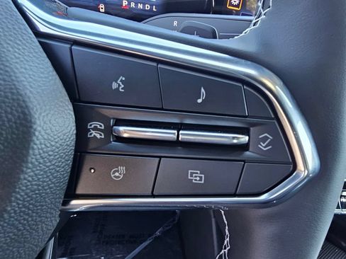 New 2026 Chevrolet Traverse LT FWD image 24