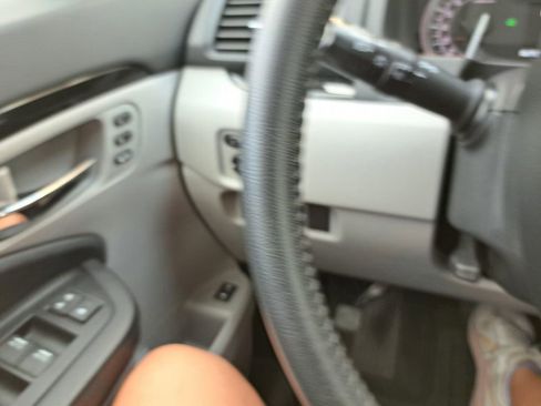 Used 2017 Honda Pilot Touring image 10