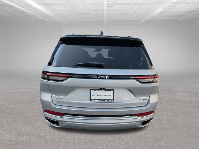 Used 2023 Jeep Grand Cherokee Summit w/ Luxury Tech Group V AWD/4WD image 4