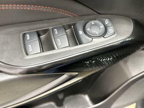 Used 2024 Chevrolet Trax RS w/ Sunroof Package FWD image 20