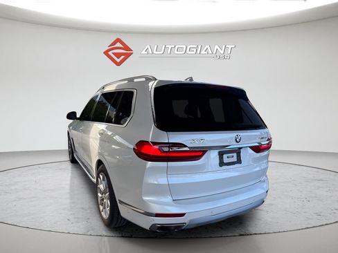 Used 2022 BMW X7 xDrive40i AWD/4WD image 3