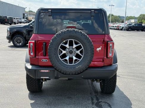 New 2025 Ford Bronco Badlands image 5