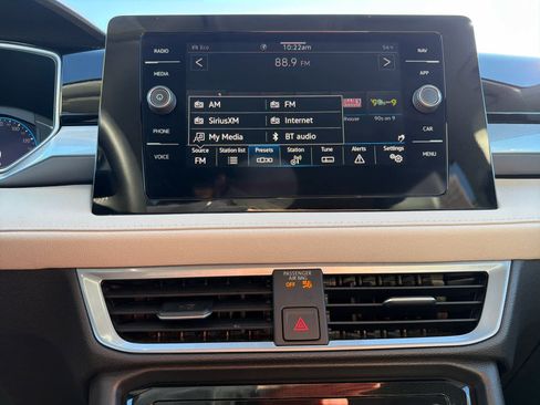 Certified 2025 Volkswagen Taos SEL image 23