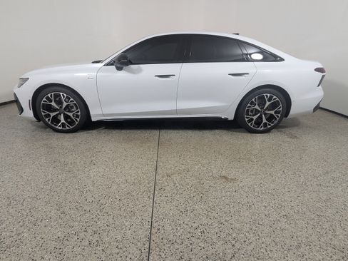 Certified 2026 Audi A6 Prestige AWD/4WD image 4