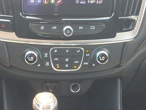 Certified 2020 Chevrolet Traverse LT AWD/4WD image 14