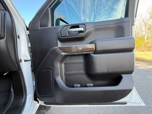 Used 2021 Chevrolet Silverado 1500 RST image 26