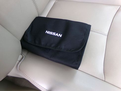 Used 2015 Nissan Pathfinder SL w/ SL Tech Package FWD image 26
