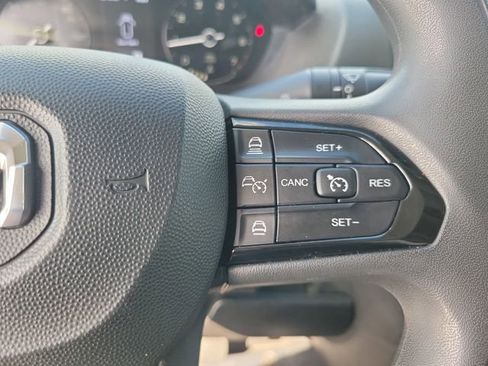 Used 2025 RAM ProMaster 2500 w/ Convenience Group image 23