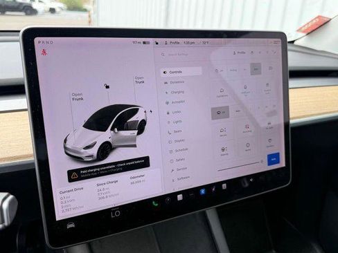 Used 2021 Tesla Model Y Long Range AWD/4WD image 8