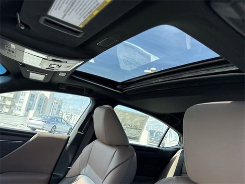 New 2025 Lexus ES 350 w/ Premium Package image 22
