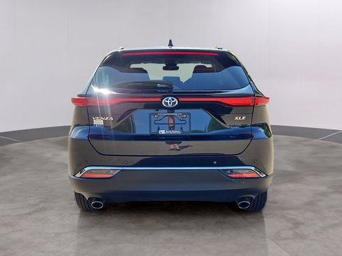Used 2023 Toyota Venza XLE AWD/4WD image 32