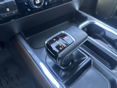 Used 2024 Chevrolet Silverado 1500 High Country w/ Technology Package image 30