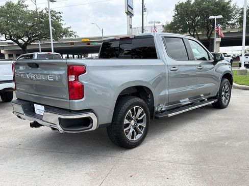 Used 2025 Chevrolet Silverado 1500 LT w/ Z71 Off-Road Package AWD/4WD image 8
