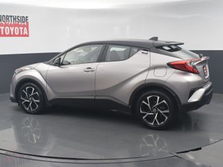 Used 2019 Toyota C-HR XLE video 2