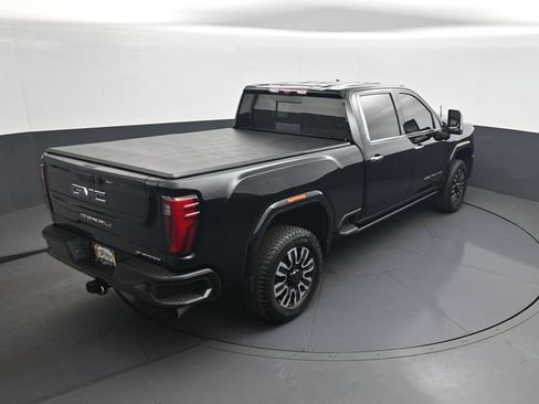 Used 2024 GMC Sierra 2500 Denali Ultimate AWD/4WD image 17