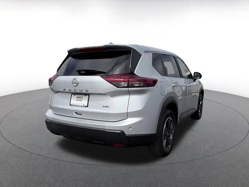 Used 2025 Nissan Rogue SV AWD/4WD image 15