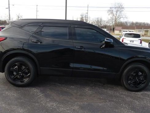 Used 2024 Chevrolet Blazer LT w/ Midnight/Sport Edition image 9