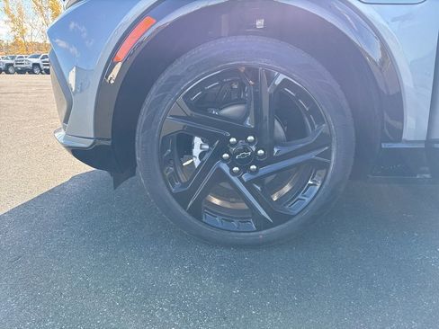 New 2026 Chevrolet Equinox EV RS w/ Convenience Package II image 39