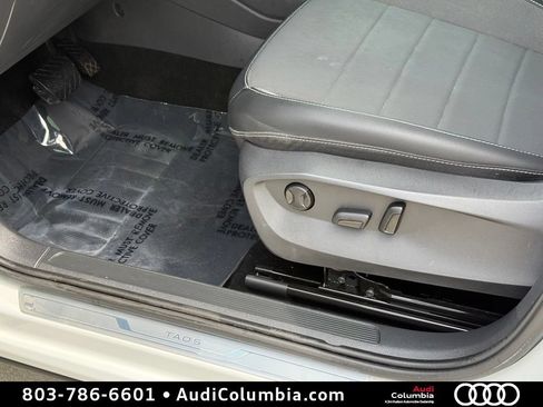 Used 2022 Volkswagen Taos SE FWD image 21