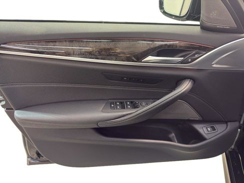 Used 2019 BMW 540i w/ M Sport Package image 14