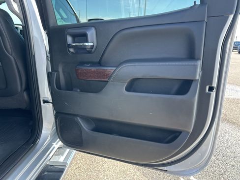 Used 2015 GMC Sierra 1500 SLT w/ SLT Crew Cab Value Package image 31