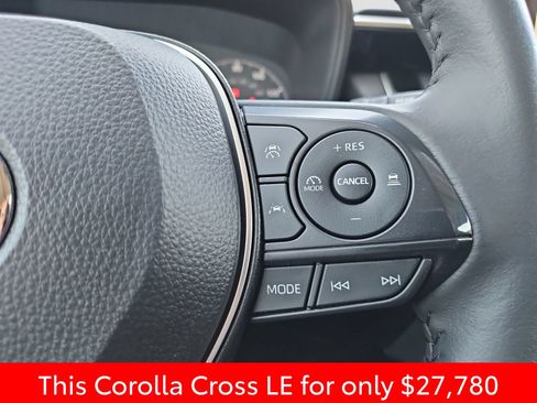 Used 2024 Toyota Corolla Cross LE w/ Moonroof Package AWD/4WD image 29