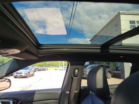 Used 2024 Jeep Compass Latitude w/ Sun and Sound Group image 21