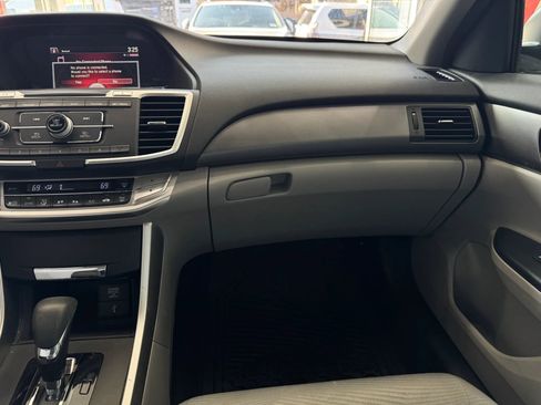 Used 2015 Honda Accord LX image 28