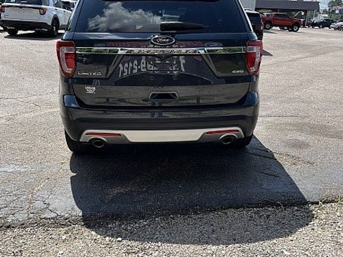 Used 2017 Ford Explorer Limited w/ Equipment Group 301A AWD/4WD image 6