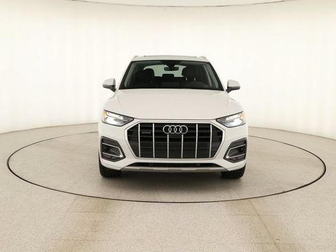 Used 2021 Audi Q5 2.0T Premium Plus w/ Premium Plus Package AWD/4WD image 11
