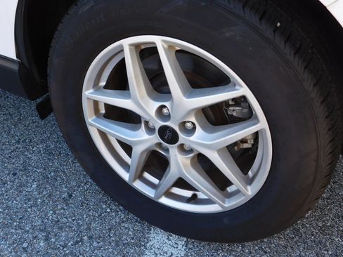 Used 2023 Ford Edge SEL AWD/4WD image 12