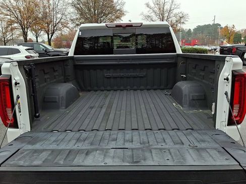 Used 2022 GMC Sierra 1500 Denali image 38