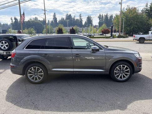 Used 2019 Audi Q7 2.0T Premium Plus w/ Premium Plus Package AWD/4WD image 9