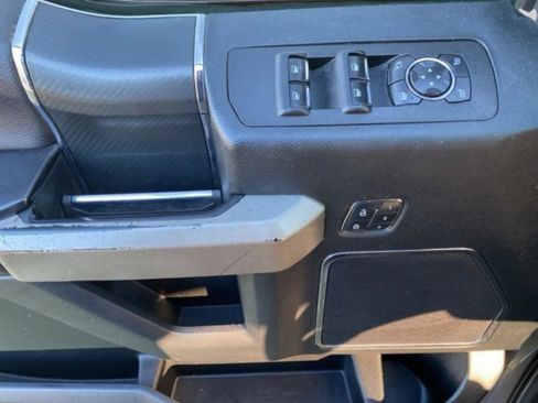 Used 2020 Ford F150 Lariat image 24