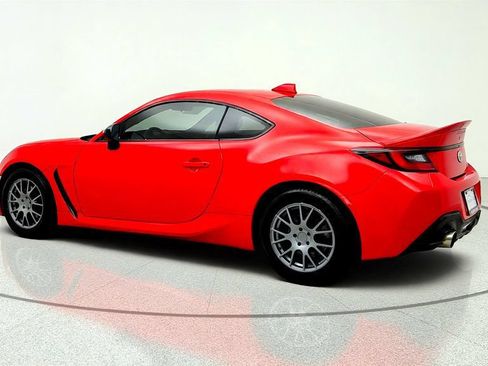 Used 2022 Toyota GR86 Premium RWD image 7