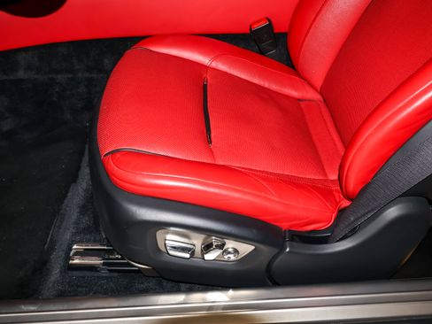 Used 2018 Rolls-Royce Wraith RWD image 20
