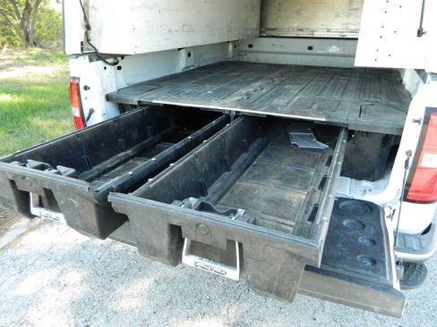 Used 2017 GMC Sierra 1500 2WD Regular Cab image 12