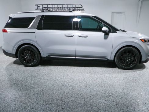 Used 2024 Kia Carnival SX Prestige FWD image 6
