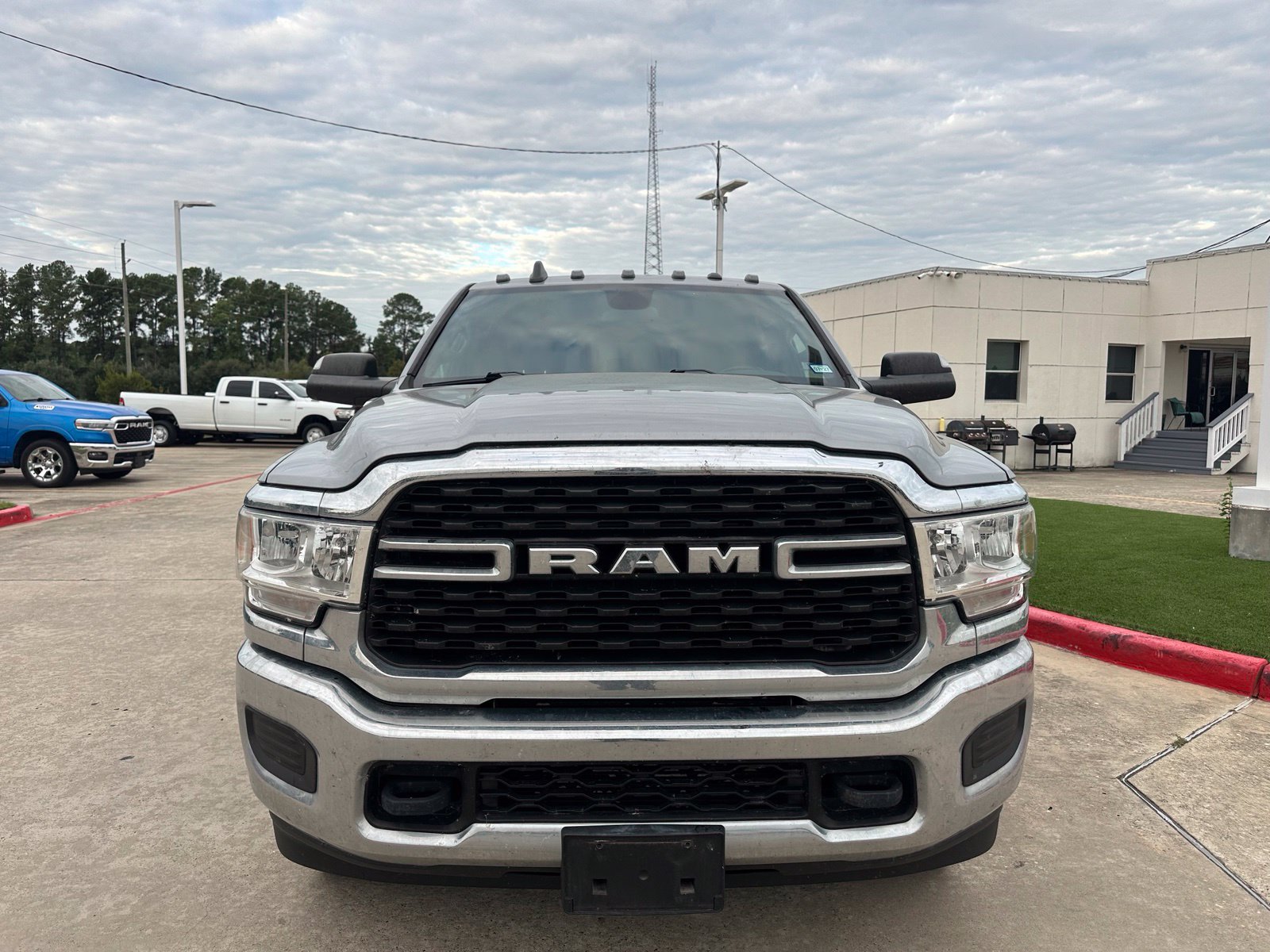 Used 2022 RAM 2500 Lone Star w/ Snow Chief Group AWD/4WD image 2