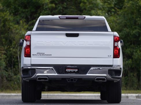 Used 2022 Chevrolet Silverado 1500 LT AWD/4WD image 41