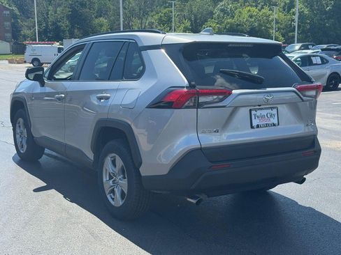 Used 2025 Toyota RAV4 LE AWD/4WD image 7