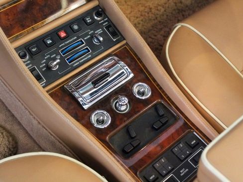 Used 1994 Rolls-Royce Corniche IV image 34