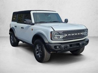 Used 2023 Ford Bronco Badlands video 3