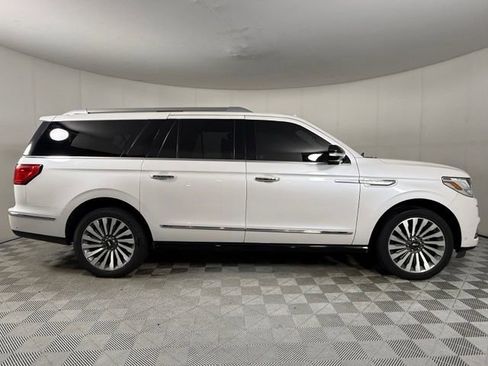 Used 2018 Lincoln Navigator L Reserve w/ Technology Package AWD/4WD image 11