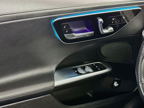 Used 2023 Mercedes-Benz C 300 4MATIC Sedan w/ AMG Line w/ Night Package image 13