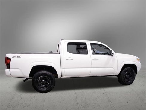 Used 2021 Toyota Tacoma SR image 8