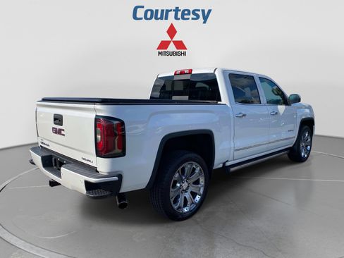 Used 2018 GMC Sierra 1500 Denali w/ Denali Ultimate Package AWD/4WD image 7