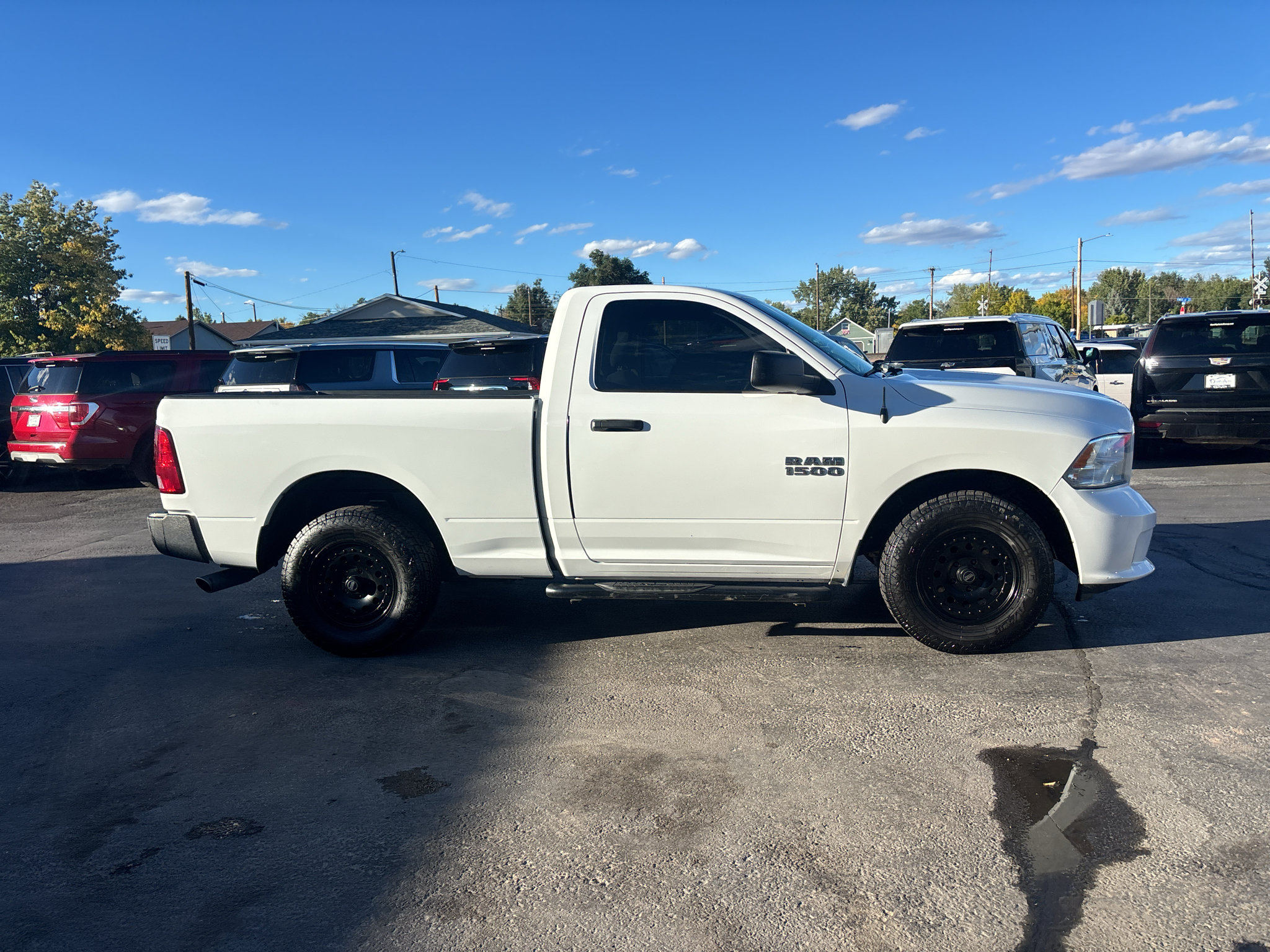 Used 2018 RAM 1500 Express RWD image 5