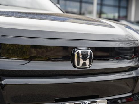 New 2025 Honda Prologue EX image 10